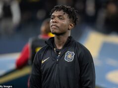 Chelsea e Newcastle têm propostas aceitas de £ 21 milhões pelo ala Zadok Yohanna, de 18 anos – que agora deve escolher seu destino