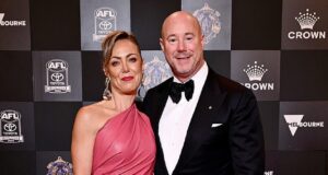A AFL revela sua posição sobre a batalha judicial ‘d ** k pic’ do ex-chefe do Carlton, Luke Sayers, com sua esposa depois que ela pediu que os poderosos do sindicato fossem convocados