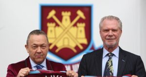 David Sullivan APLICOU-SE como co-presidente do West Ham com efeito imediato depois de criticar ‘alegações completamente falsas de décadas atrás prestes a serem divulgadas’