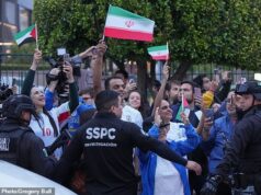 O impasse do Irã na Copa do Mundo aumenta à medida que o país acusa a FIFA de revogar os ingressos dos torcedores para os jogos dos EUA em meio a uma disputa de visto