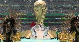 Cerimônia de abertura da Copa do Mundo e jogo México x África do Sul AO VIVO: Estrelas se aglomeram na Cidade do México para dar início ao torneio com Shakira subindo ao palco