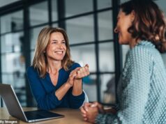Enquanto metade dos candidatos a emprego enfrentam entrevistas de IA, o melhor recrutador revela o que você precisa dizer para superar os chatbots e conseguir uma entrevista com uma pessoa REAL