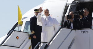 O Sumo Pontífice chega a Barcelona na segunda etapa de sua viagem à Espanha – Vatican News