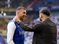 Schalke ofereceu uma extensão de contrato para Dzeko