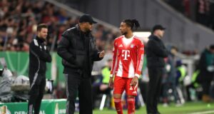 Kompany e Olise foram eleitos os melhores treinadores e jogadores da Bundesliga pela Federação Alemã de Futebol