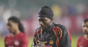 Alphonso Davies confirmou que perderá a estreia do Canadá na Copa do Mundo