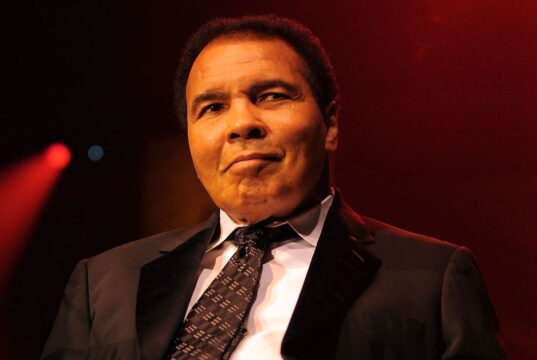 Louisville homenageia ícone do boxe Ali com novo evento