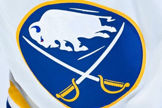 O ex-GM dos Sabres, Jerry Meehan, morreu aos 79 anos