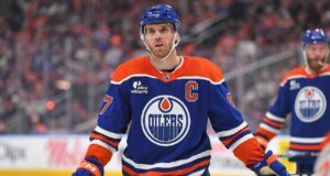 McDavid empatou com Gretzky no 5º Prêmio Ted Lindsey