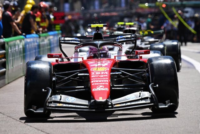1780854981_lewis-hamilton-ferrari-2.jpg