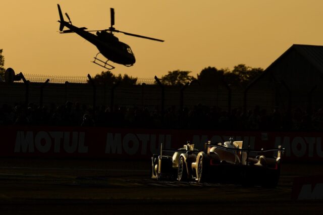 1781390083_8-toyota-racing-toyota-tr010-h.jpg