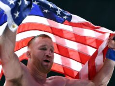 Gaethje custa Topuria para conquistar o título do UFC