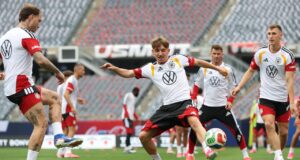 A estrela do Bayern de Munique e da Alemanha foi levada ao hospital, a Copa do Mundo está em dúvida