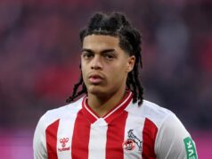 Colônia chegou a um acordo total com Simpson-Pusey depois de negociar um acordo de preço reduzido com o Manchester City