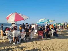 Um afluxo significativo de turistas aos resorts do Mar Báltico em Kafr El-Sheikh