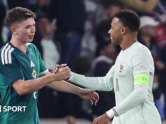 França 3-1 Irlanda do Norte: ‘Ainda não me atingiu’ – artilheiro da NI, Patrick Kelly