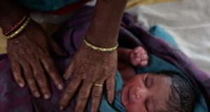 Taxa de fertilidade da Índia abaixo do nível de reposição: por que é importante | Notícias Populacionais