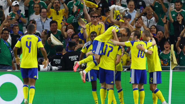 2026-06-15T032346Z-1931220120-UP1EM6F09FKWU-RTRMADP-3-SOCCER-WORLDCUP-SWE-TUN.jpg