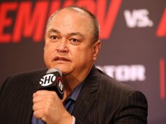 A nova promoção de Scott, Coker, adicionou ex-casamenteiro e outros. Entre na equipe de gerenciamento