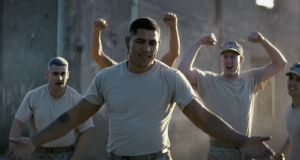 Alex Pereira estrela o trailer do novo filme da A24, ‘Onslaught’.