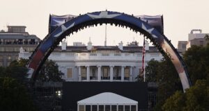 Processo para encerrar eventos do UFC na Casa Branca