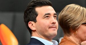GM do Raptors, Bobby Webster, recebe extensão e novo título