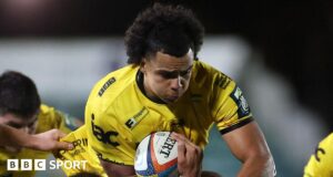 Mackenzie Martin: Martin juntou-se ao Beziers, time francês da segunda divisão, após a saída dos Dragões.