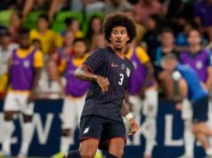 EUA enviam escalação para a Copa do Mundo com Chris Richards ainda na seleção