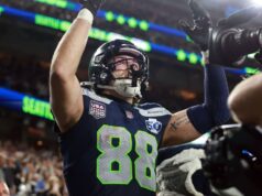 Seahawks TEA Jay Barner está pronto para o acampamento após duas cirurgias.