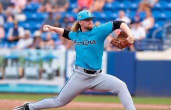 Relatório: Marlins vai assinar o contrato do RHP Zach Brzezczyk.