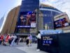 Agressão à polícia, 26 presos enquanto torcedores do Knicks comemoram em Nova York.