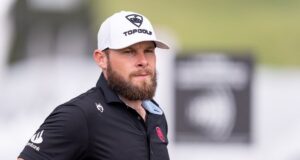 Uma subida tardia permitiu a Tyrrell Hatton assumir a liderança no LIV Golf Andalucia.
