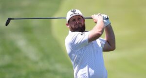 Tyrrell Hatton ainda lidera o LIV Golf Andalucia. Os favoritos locais estão ocultos.