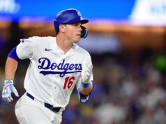 Dodgers colocam C Will Smith (pescoço) na lista de lesionados.