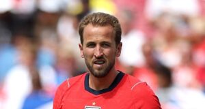 Uma cabeçada de Harry Kane viu a Inglaterra vencer a Nova Zelândia em preparação para a Copa do Mundo.