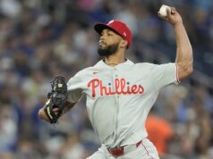 Atrás de Christopher Sanchez, Phillies Chase Series vence contra Brewers