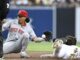 Samad Taylor, Padres torcendo a mão dos Reds pela quinta derrota consecutiva