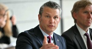 O Secretário de Defesa dos EUA apela à Europa para resistir"A invasão de imigrantes"
