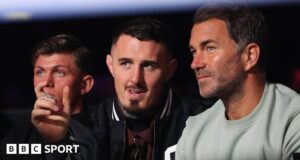 Tom Spinal: Eddie Hearn pede ao presidente do UFC, Dana White, para liberar lutador