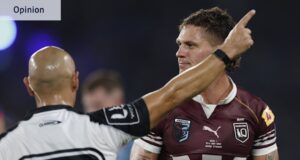 O lateral-direito do Queensland Maroons, Kalyn Ponga, está com um problema no ombro. Os NSW Blues esperam fazer história no State of Origin II