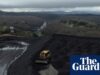 Trump usa poderes de guerra para distribuir US$ 700 milhões em carvão ‘limpo e bonito’ | Donald Trump