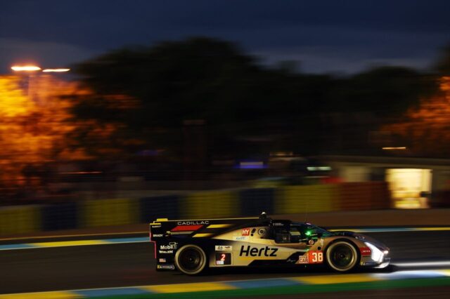 38-cadillac-hertz-team-jota-ca.jpg