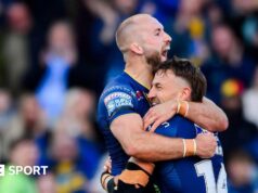 Super League: Leeds Rhinos 24-16 St Helens – Os donos da casa lideram a tabela por dois pontos.