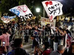 Uma emocionante homenagem a Indio Solari na Praça 9 de Julio em Salta