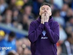Lobos: Os lobos demitiram Rob Edwards após sete meses no comando do Molineux.