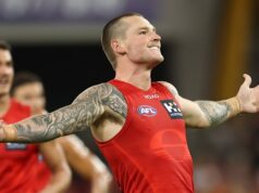 O meio-campista do Gold Coast Suns, Bailey Humphrey, conheceu um treinador rival. Agora ele tem que provar que vale a pena