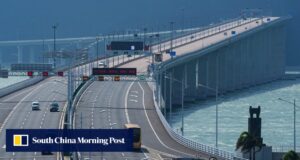 Hong Kong pede controlos fronteiriços mais suaves e esquema de condução mais amplo na China continental