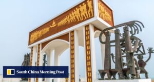 Enquanto a China transforma o porto africano em destino turístico, estudantes revisitam Hong Kong: 5 leituras de fim de semana