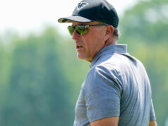 Mickelson foi expulso do clube de golfe após supostamente ter feito “contato físico inapropriado” com um funcionário