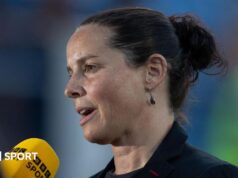 Eliminatórias para a Copa do Mundo Feminina: Ryan Wilkinson revela avião da seleção do País de Gales atingido por um raio